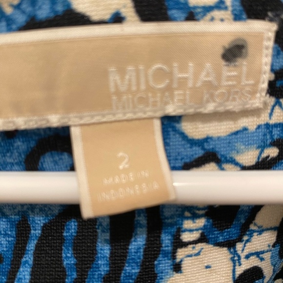 Blue and White Patterned Women's Dress - Picture 4 of 4